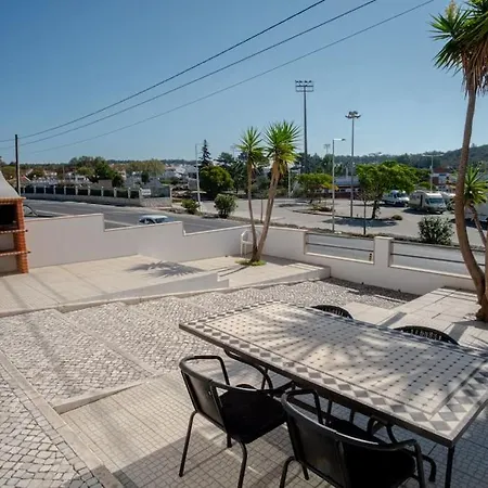 Villa Rodrigues Family House 8 *