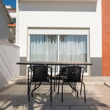 Rodrigues Family House 8 Villa Nazaré